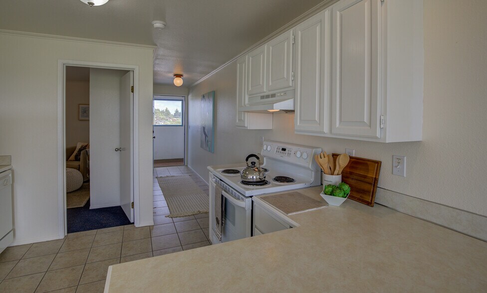 More Photos Of 605 Point Brown Ave NW, Ocean Shores Apartments For Sale