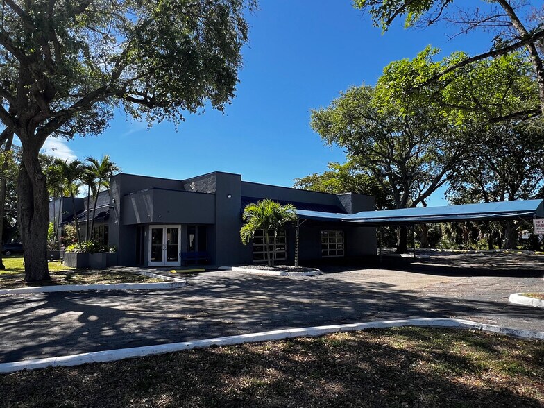 Primary Photo Of 6801 NW 15th Way, Fort Lauderdale Auto Repair For Sale