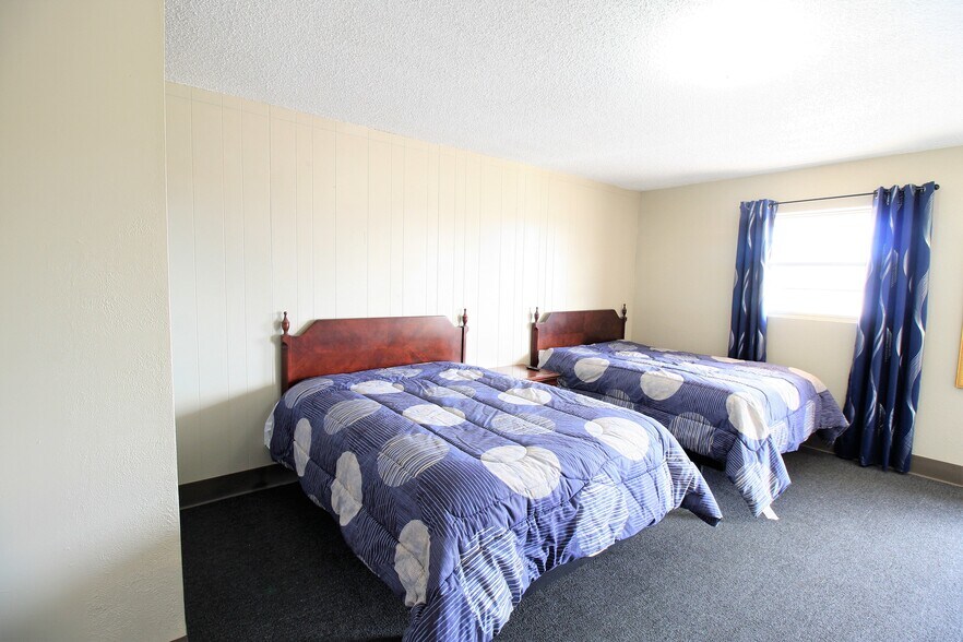 More Photos Of 2724 W Marland St, Hobbs Hotel For Sale