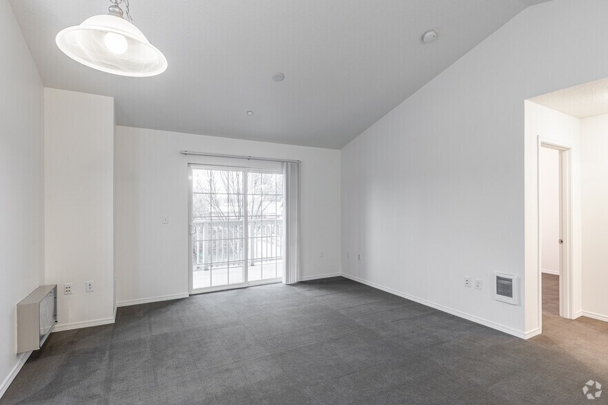 More Photos Of 2211 McKinney Ln, Lebanon Apartments For Sale