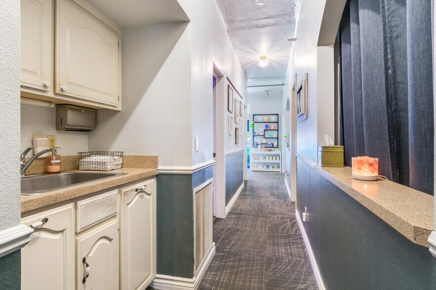 More Photos Of 325 Cajon St, Redlands Freestanding For Sale