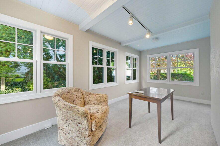 More Photos Of 5807 Kennett Pike, Wilmington Office For Sale