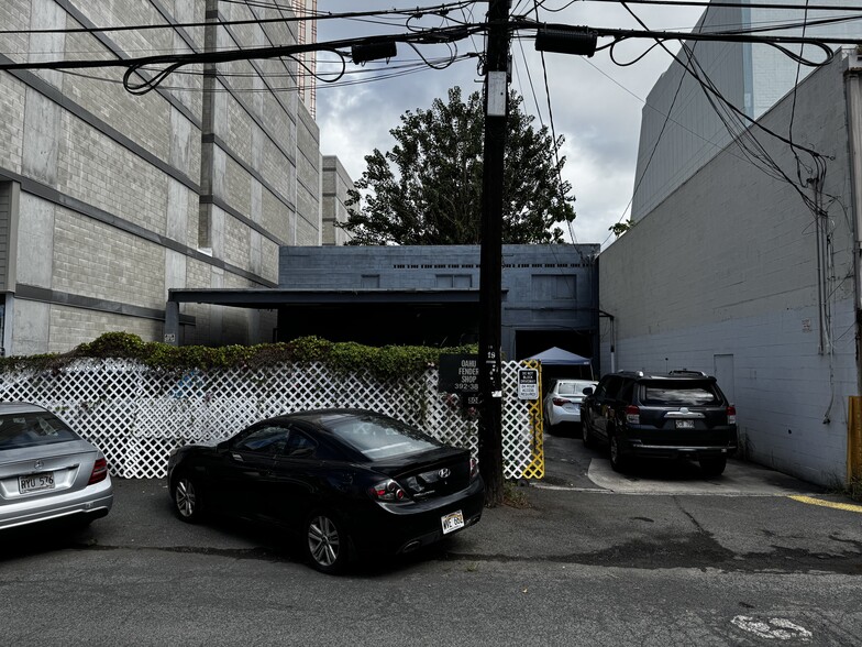 More Photos Of 808 Kawaiahao St, Honolulu Warehouse For Sale