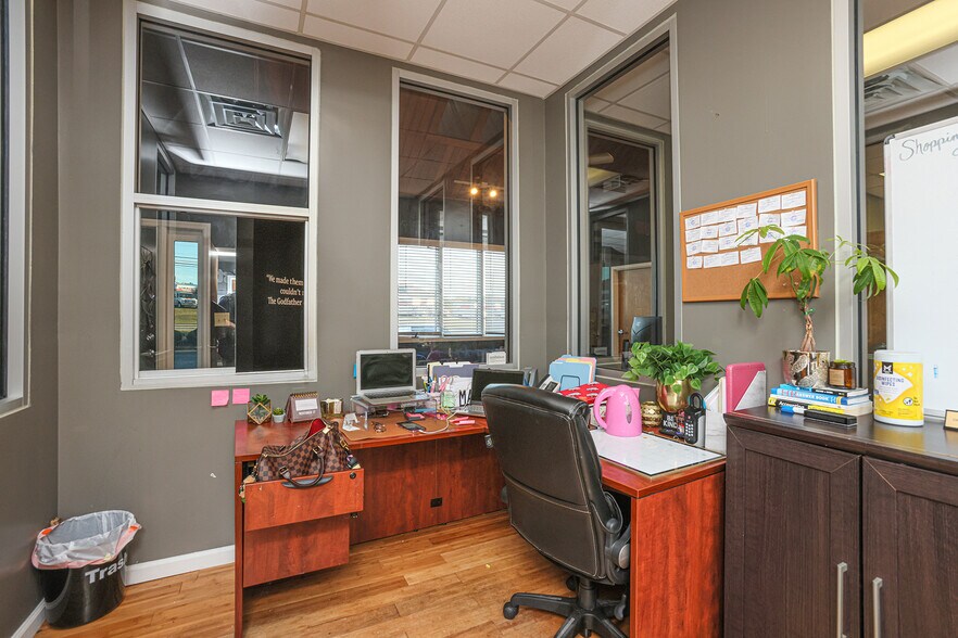 More Photos Of 8311 Two Notch Rd, Columbia Office For Sale