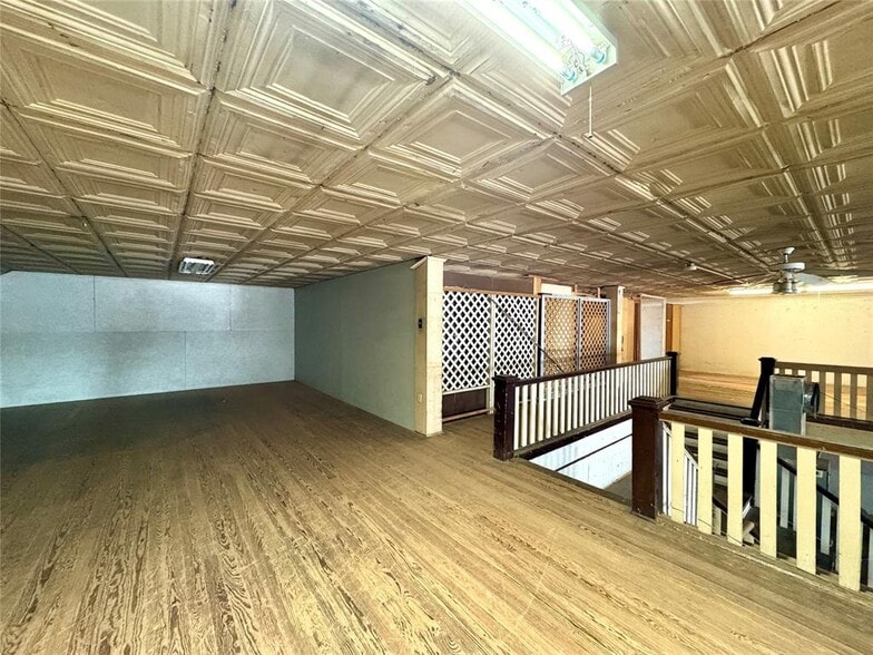 More Photos Of 516 W Chickasha Ave, Chickasha Storefront For Sale