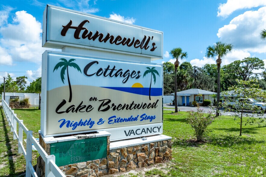 More Photos Of 2060 US Highway 27 N, Avon Park Hotel For Sale
