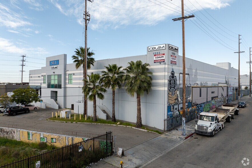 More Photos Of 1585 Rio Vista Ave, Los Angeles Warehouse For Sale