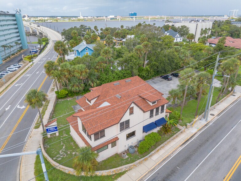 More Photos Of 213 Silver Beach Ave, Daytona Beach Office For Sale