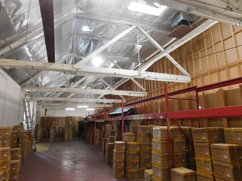 More Photos Of 777 Stanford Ave, Los Angeles Warehouse For Lease