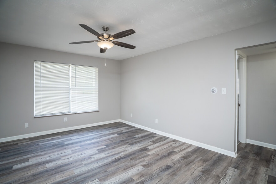 More Photos Of 2525 Lakeview Ave, Dayton Apartments For Sale