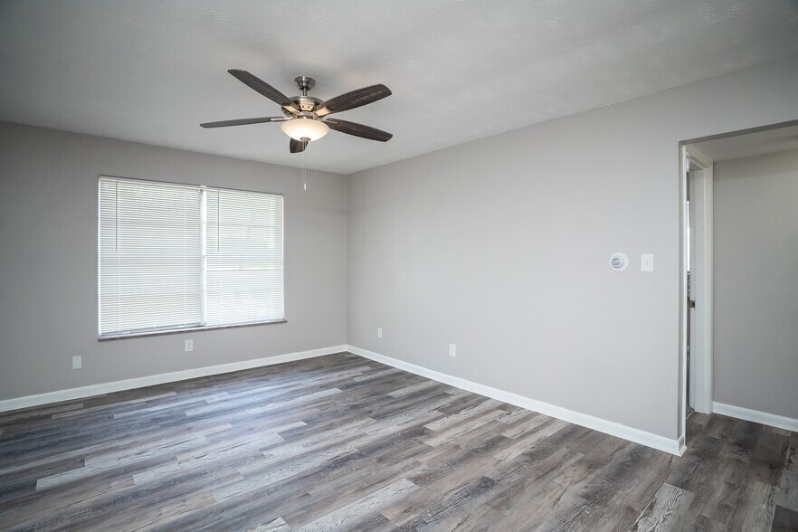 More Photos Of 2525 Lakeview Ave, Dayton Apartments For Sale