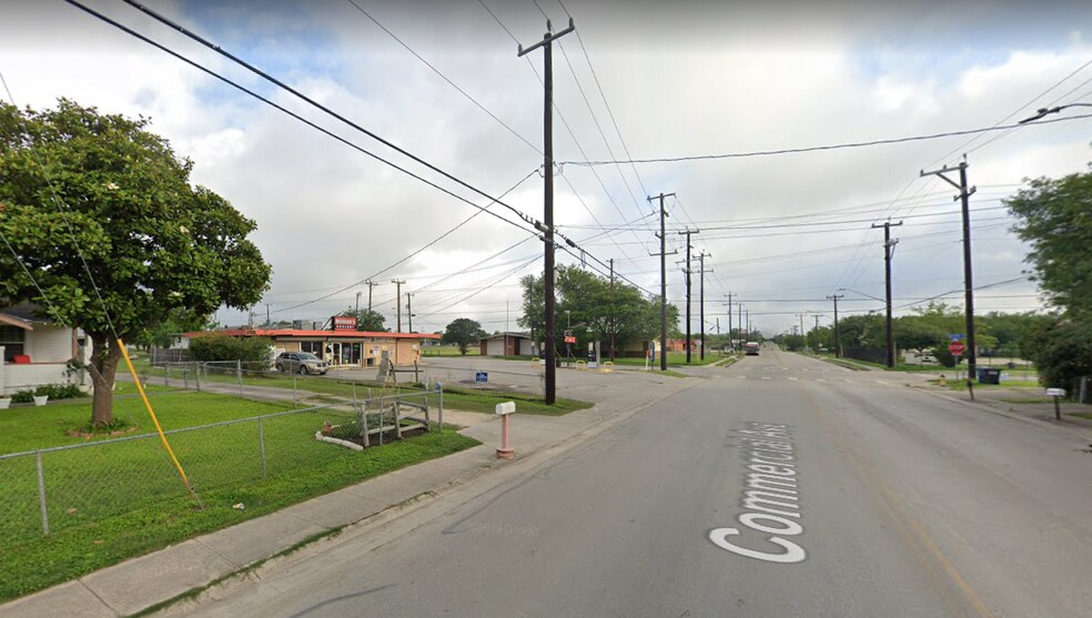 More Photos Of 4103 Commercial Ave, San Antonio Convenience Store For Sale