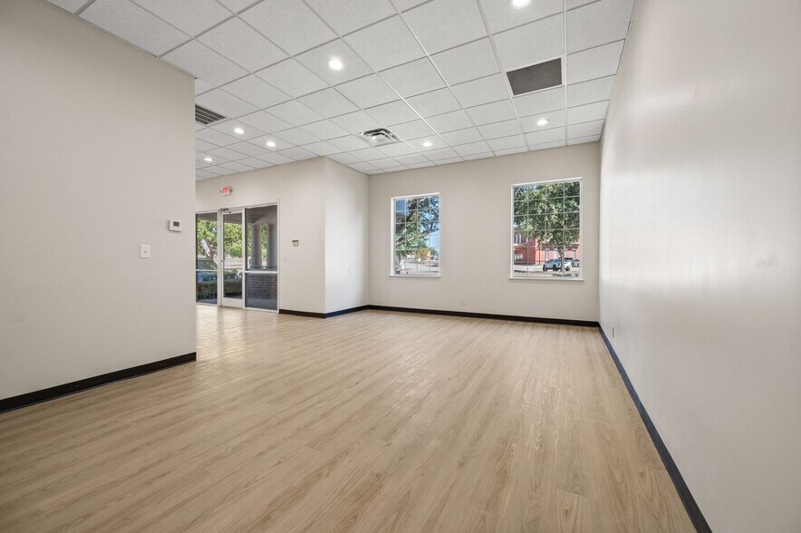 More Photos Of 5708 Colleyville Blvd, Colleyville Medical For Lease