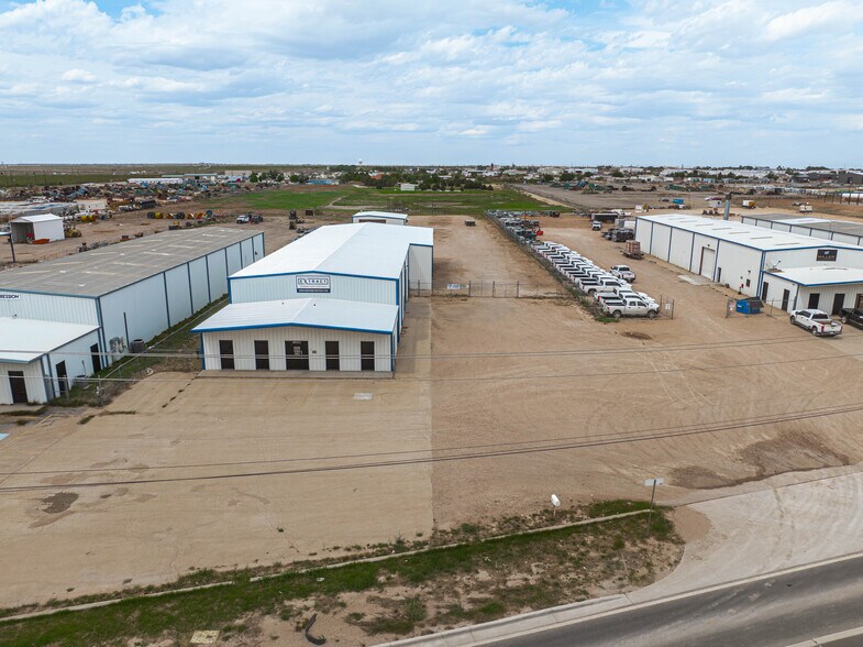 Primary Photo Of 8296 W Interstate 20, Midland Warehouse For Lease