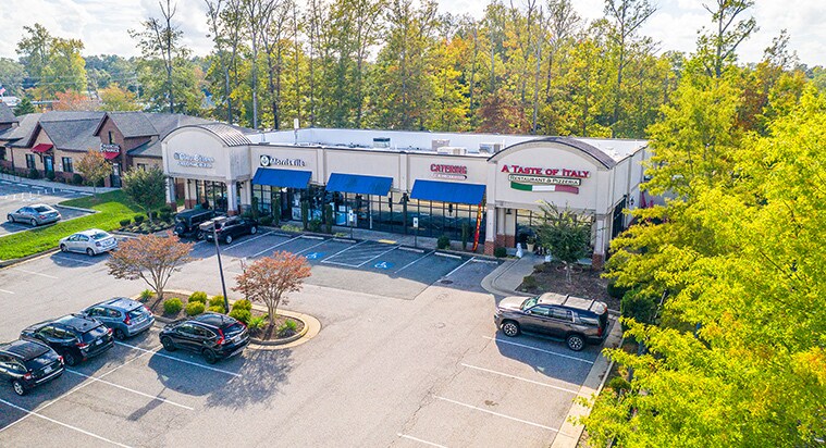 More Photos Of 13541-13549 Waterford Pl, Midlothian Freestanding For Lease