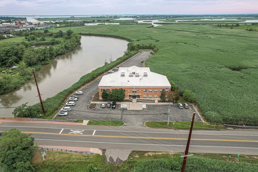More Photos Of 5 Route 45, Mannington Medical For Lease