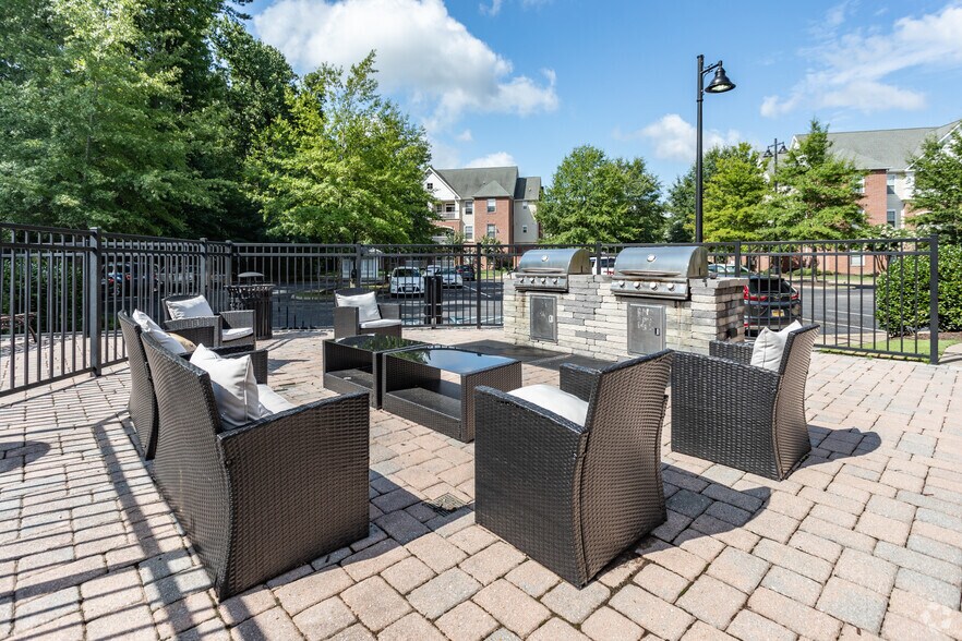 More Photos Of 650 Stoney Creek Ln, Newport News Apartments For Lease