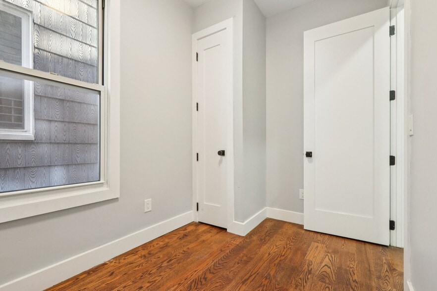 More Photos Of 112 Duncan Ave, Jersey City Apartments For Sale