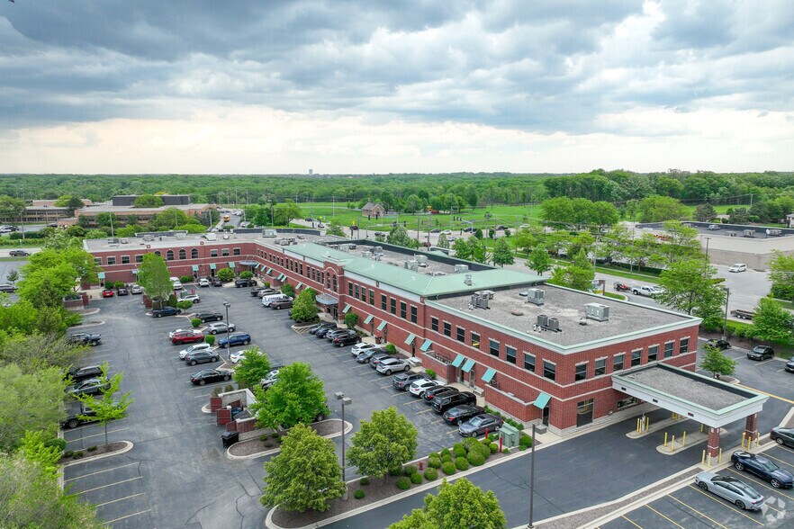 More Photos Of 1938-2000 E Lincoln Hwy, New Lenox Storefront Retail Office For Lease