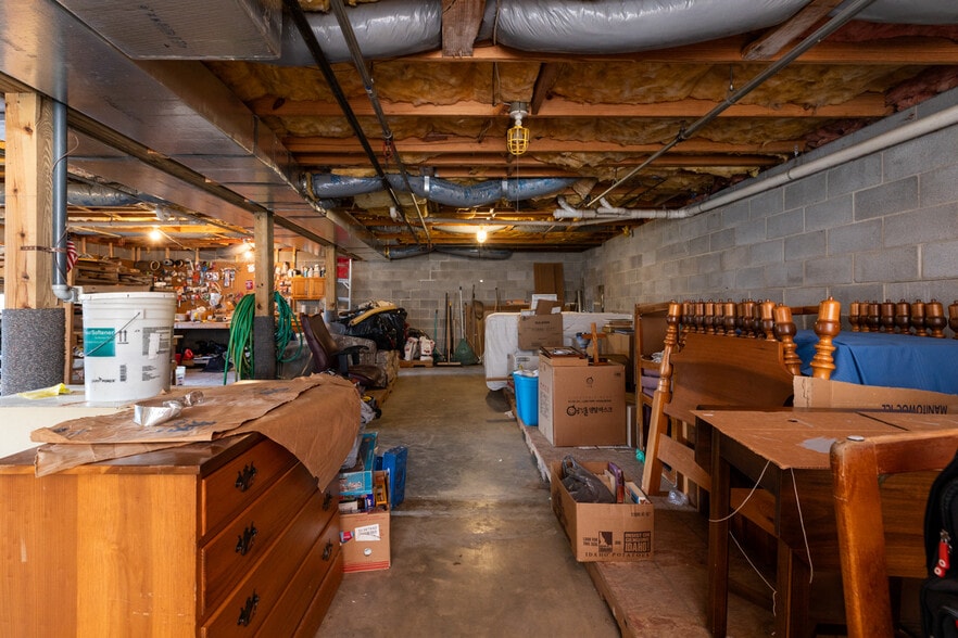 More Photos Of 218 Mill Rd, Woodstock Congregate Senior Housing For Sale