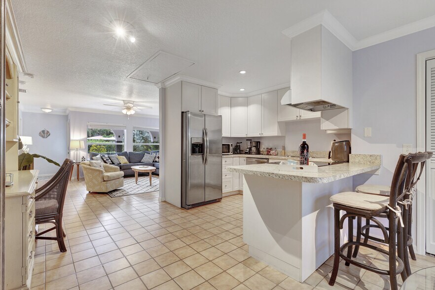 More Photos Of 1505 Coral Ave, Vero Beach Apartments For Sale