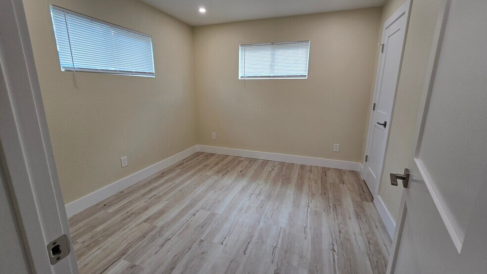 More Photos Of , Houston Multifamily For Sale