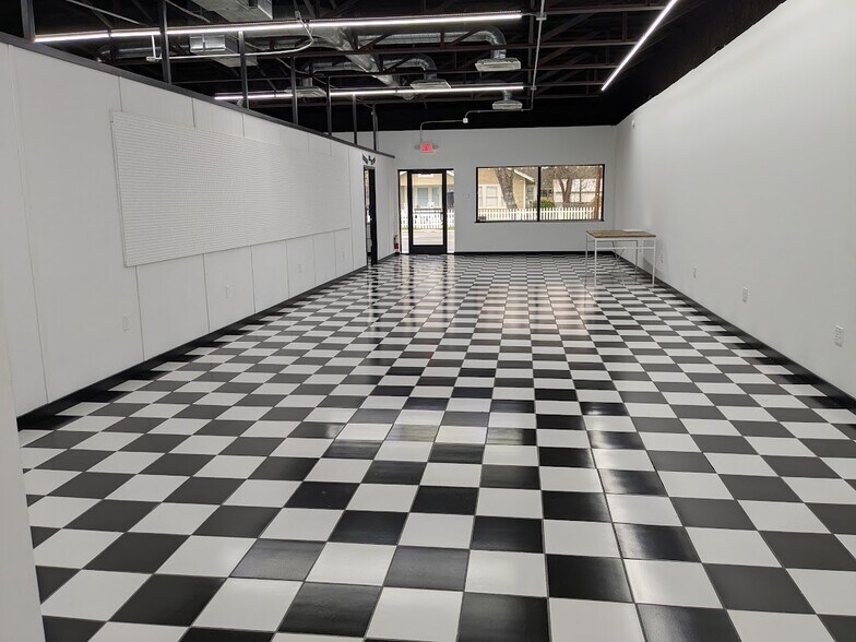 More Photos Of 717 Walnut St, Columbus Storefront Retail Office For Sale