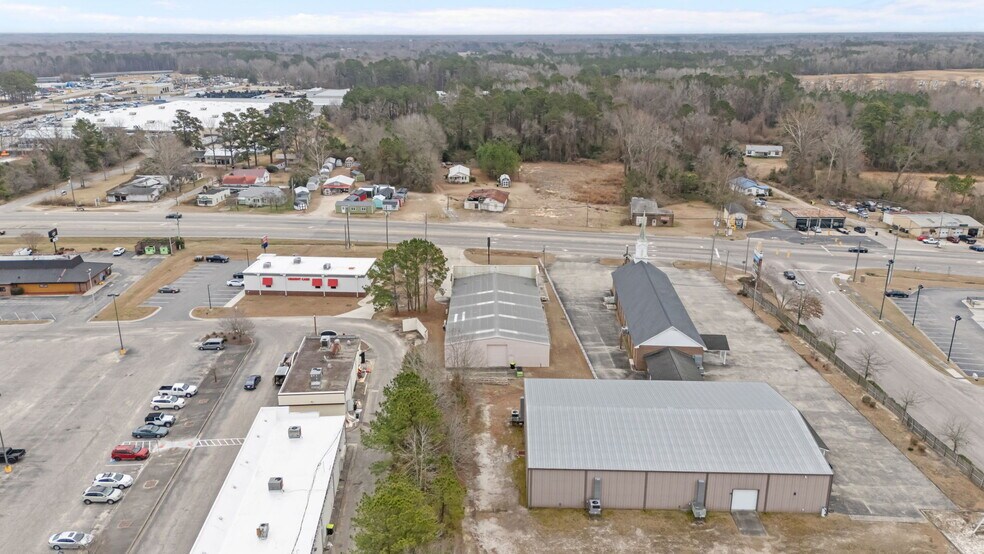 More Photos Of 1840 S Madison St, Whiteville Freestanding For Lease
