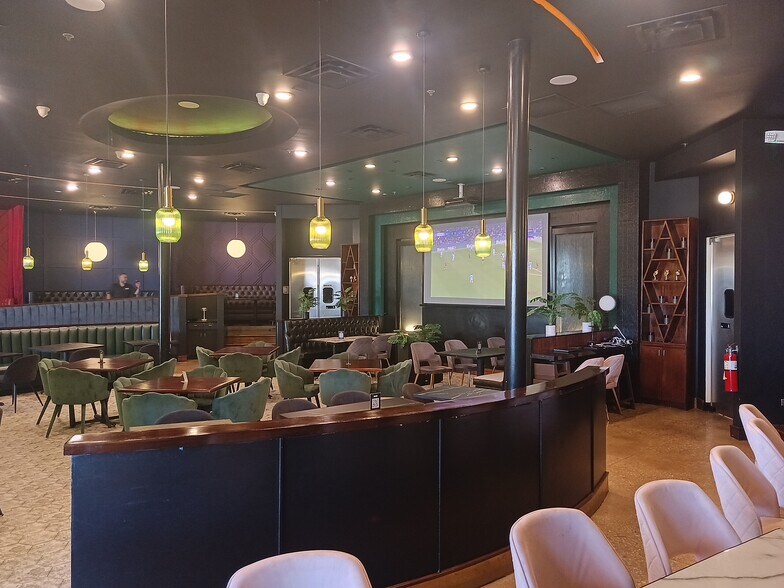 More Photos Of 12225 Westheimer Rd, Houston Freestanding For Lease