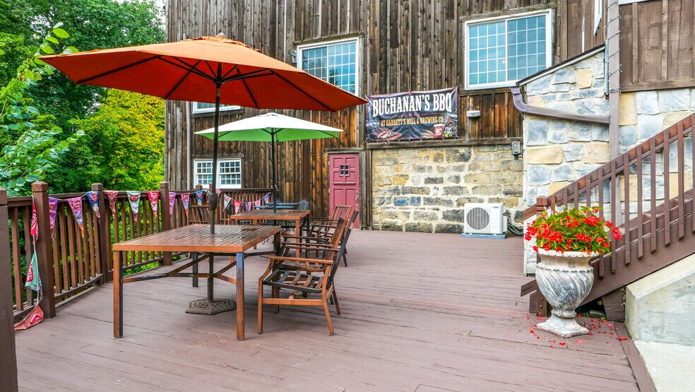 More Photos Of 8148 Main St, Garrettsville Restaurant For Sale