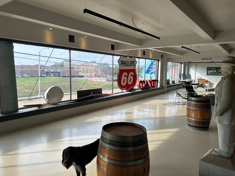 More Photos Of 1229 Texas Ave, Shreveport Freestanding For Sale