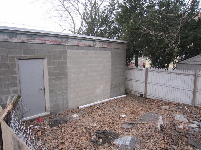 More Photos Of 11 Quassaick Ave, New Windsor Township Storefront For Sale