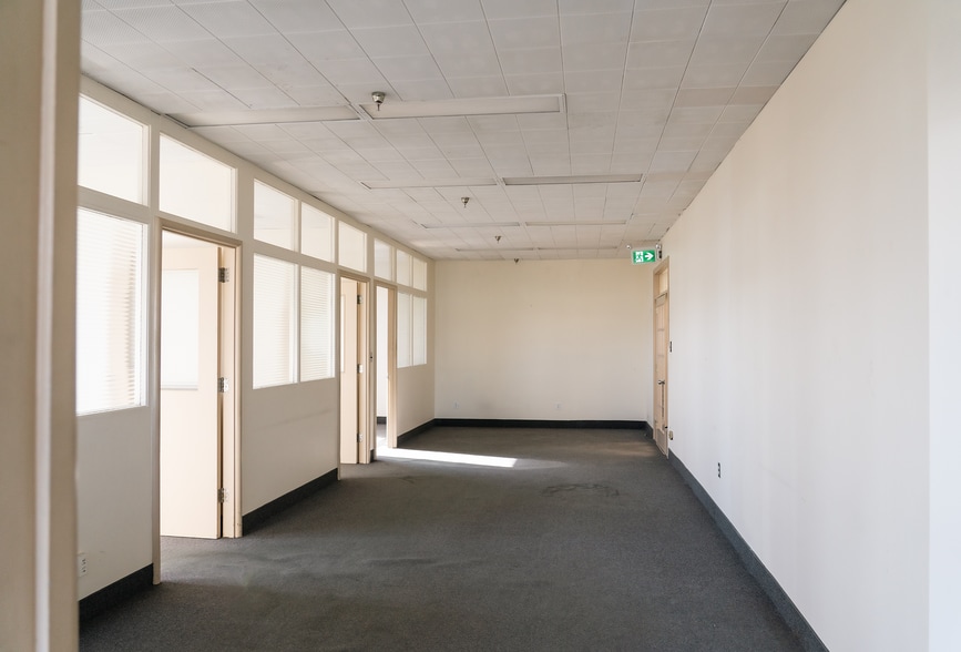 More Photos Of 605 James St N, Hamilton Office For Lease