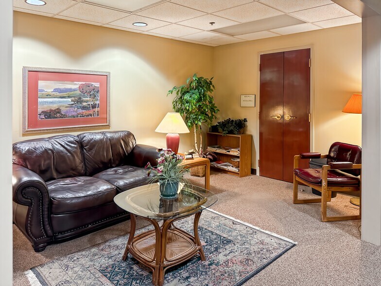 More Photos Of 1331 Union Ave, Memphis Coworking Space