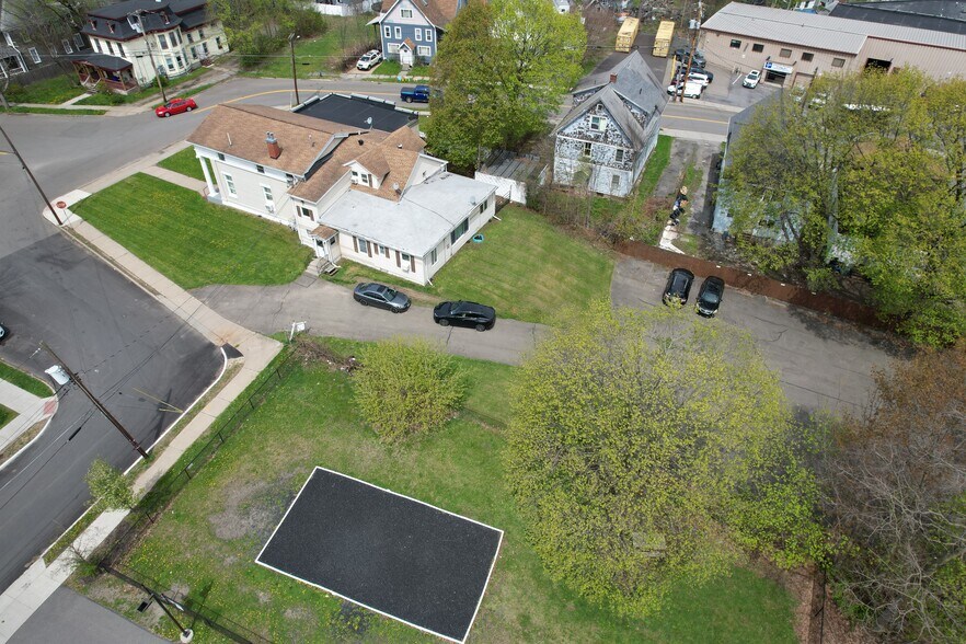 More Photos Of 28 Frederick St, Binghamton Office Residential For Sale