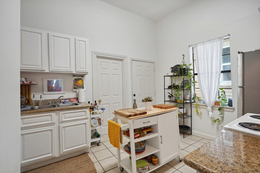 More Photos Of 2008 Foucher St, New Orleans Multifamily For Sale