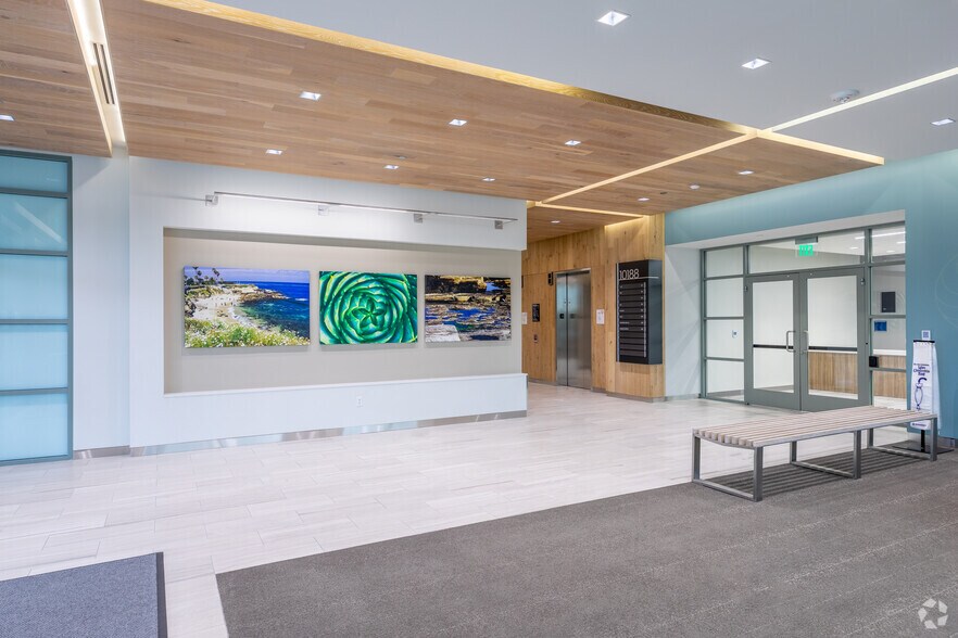 More Photos Of 10188 Telesis Ct, San Diego Unknown For Lease