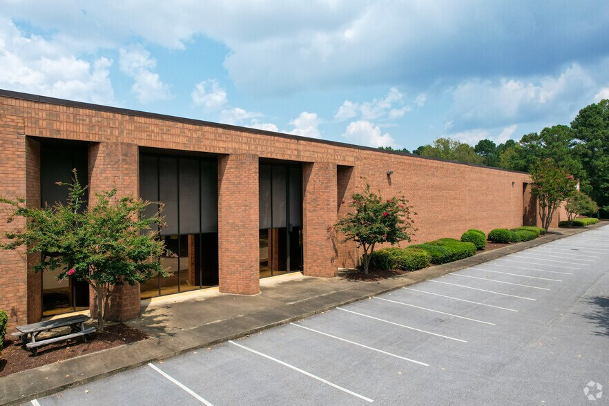 Primary Photo Of 5305 Fulton Industrial Blvd SW, Atlanta Warehouse For Lease