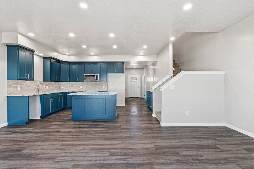 More Photos Of 560 Park Springs Ave, Baker City Apartments For Sale