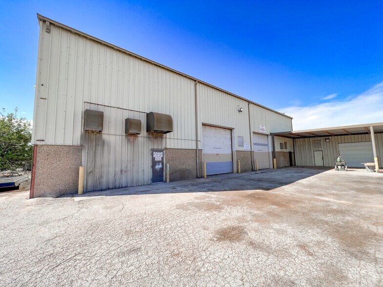 More Photos Of 4111 S County Road 1276, Midland Manufacturing For Sale