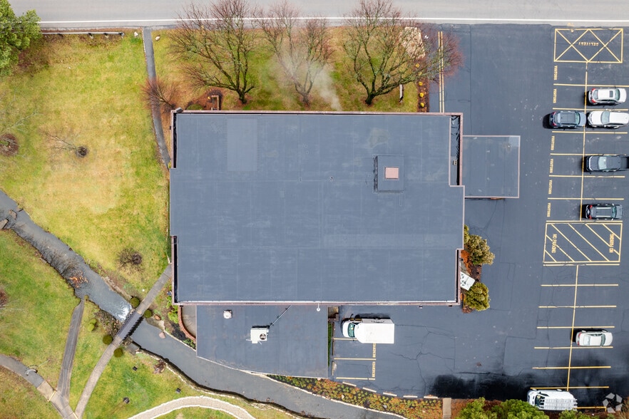 More Photos Of 1200 Chambers Rd, Columbus Office For Lease