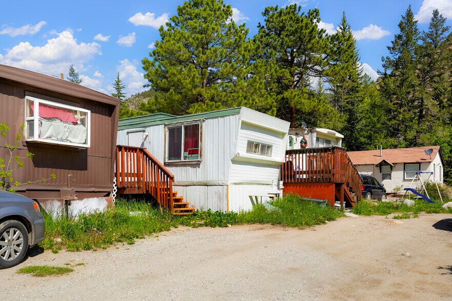 More Photos Of 275 Junction Loop Rd, Empire Manufactured Housing Mobile Home Park For Sale