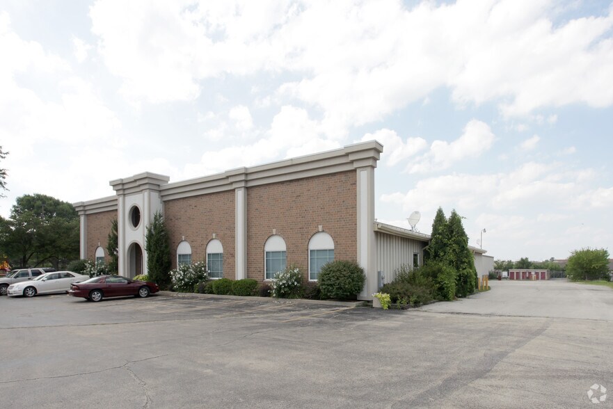 Primary Photo Of 2415 Mcdonough St, Joliet Warehouse For Lease