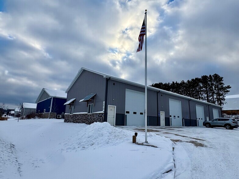 More Photos Of 1461 Industry Dr, Traverse City Industrial For Lease