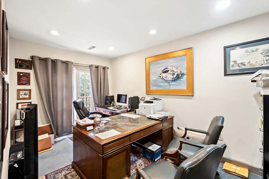 More Photos Of 11 Broad St, Charleston Office Residential For Lease