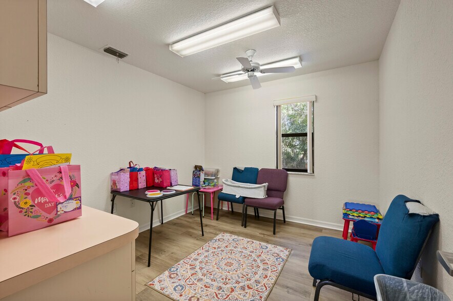 More Photos Of 5241 Highway 17, Arcadia Flex For Sale