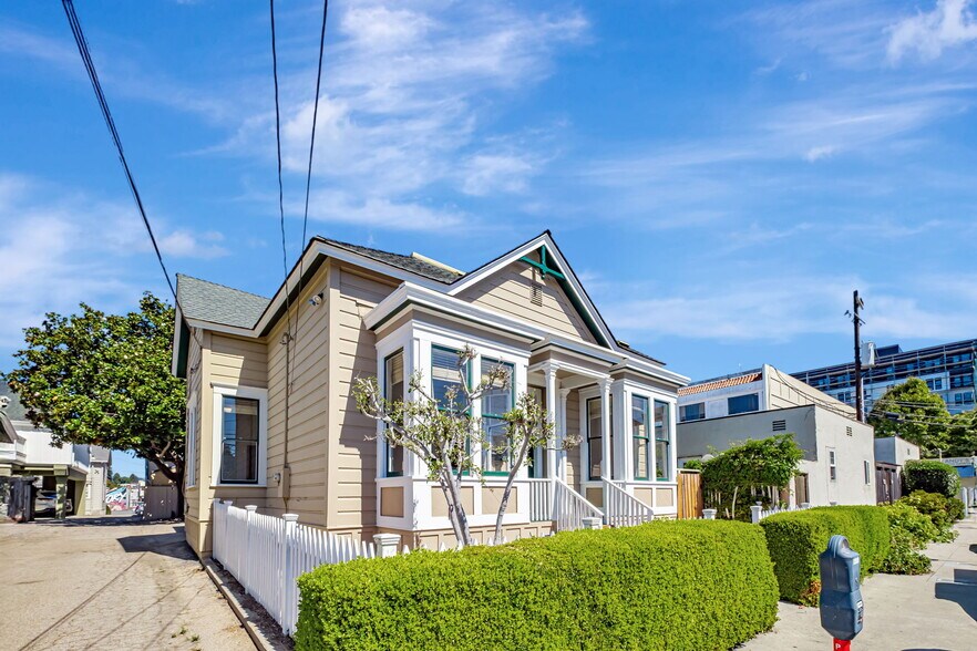 More Photos Of 120 Maple St, Santa Cruz Specialty For Sale
