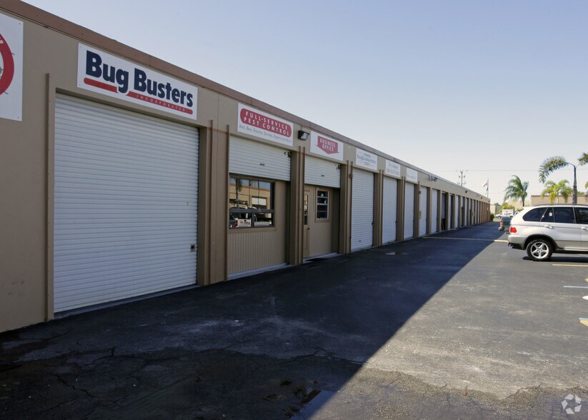 More Photos Of 14055 SW 142nd Ave, Miami Self Storage For Sale