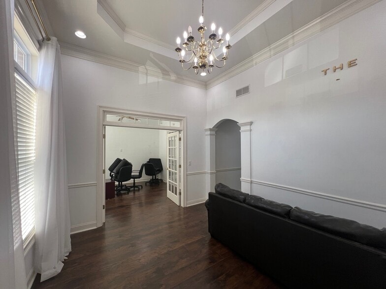 More Photos Of 5041 Dallas Hwy, Powder Springs Office For Sale