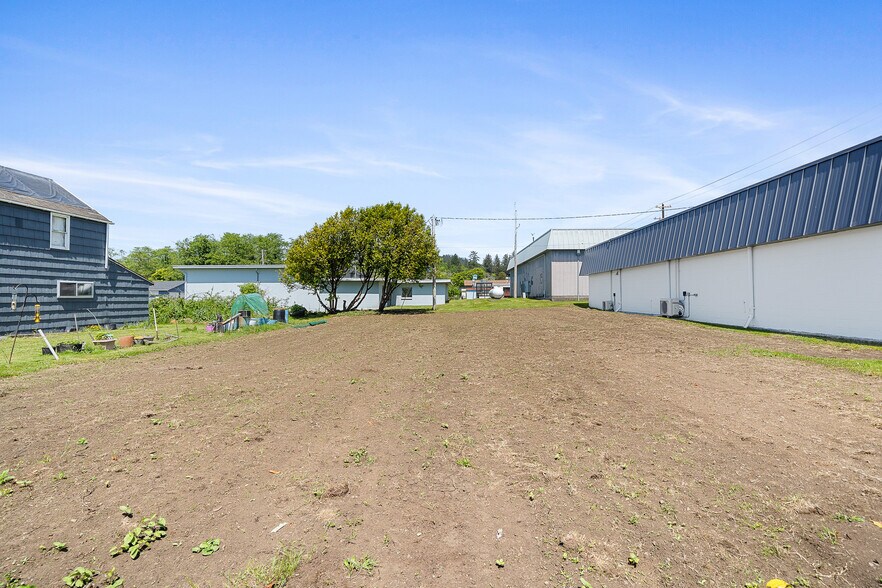 More Photos Of 9330 4th St, Bay City Medical For Sale